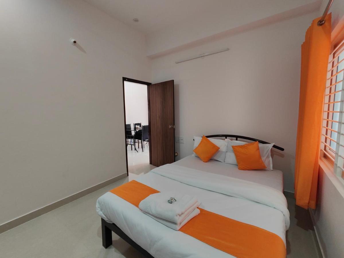 Meer Stay - Premium Service Apartments Vanivilasa Puram Exterior foto