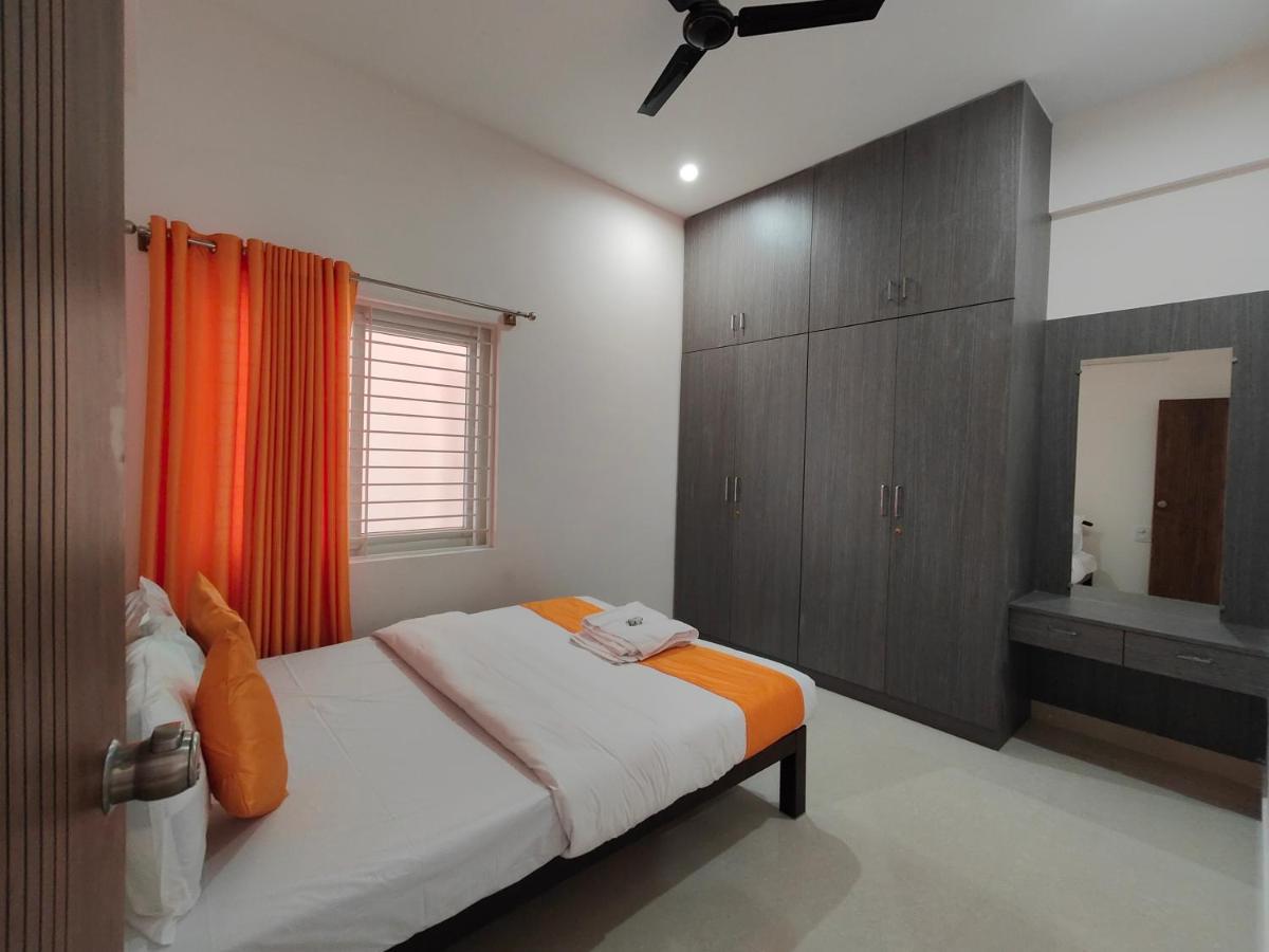 Meer Stay - Premium Service Apartments Vanivilasa Puram Exterior foto